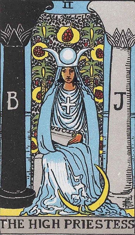 La Suma Sacerdotisa